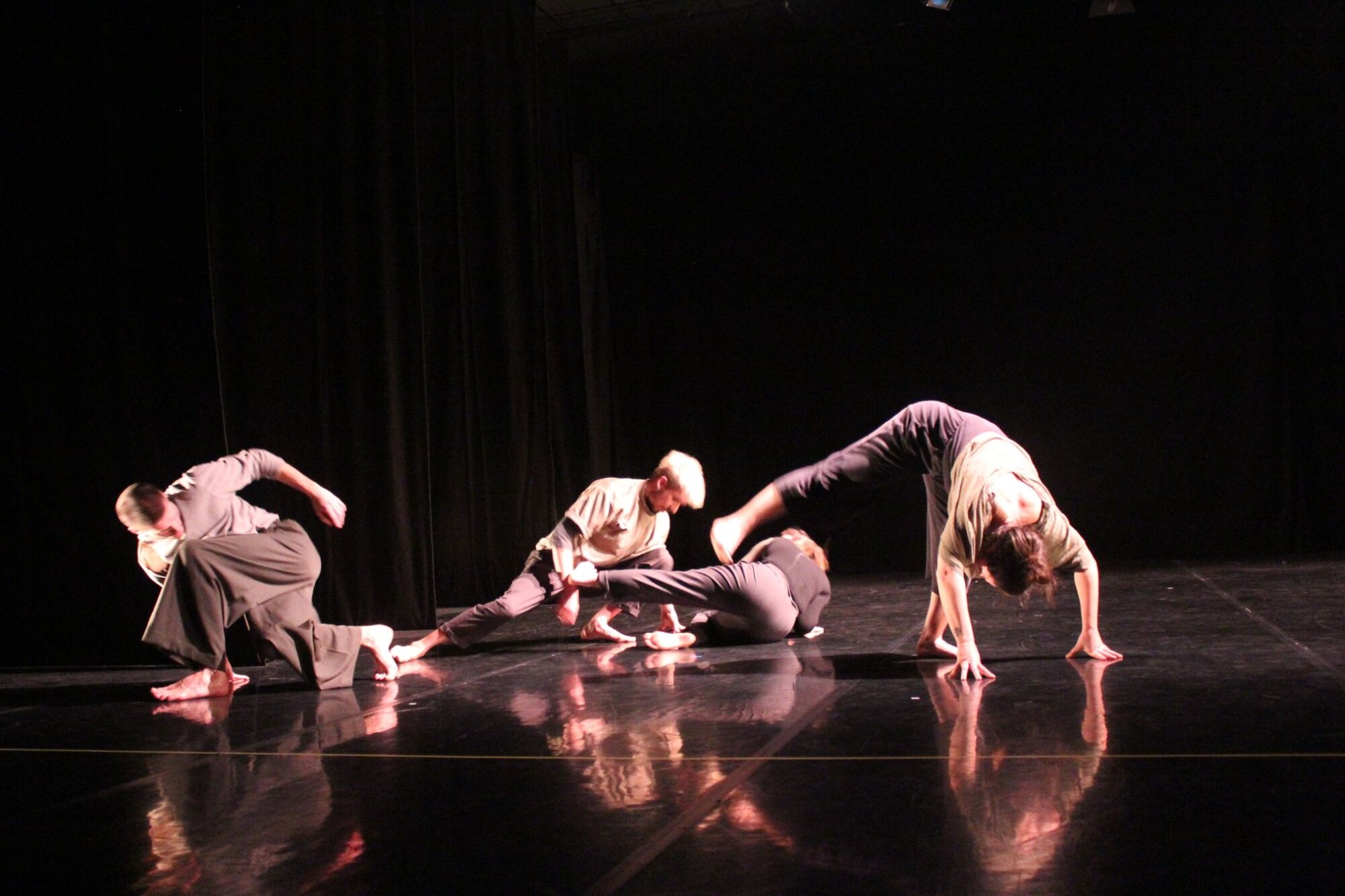 Photo du club Objectif Image 85 - La compagnie de danse hip-hop/contemporaine Aniaan en 2023